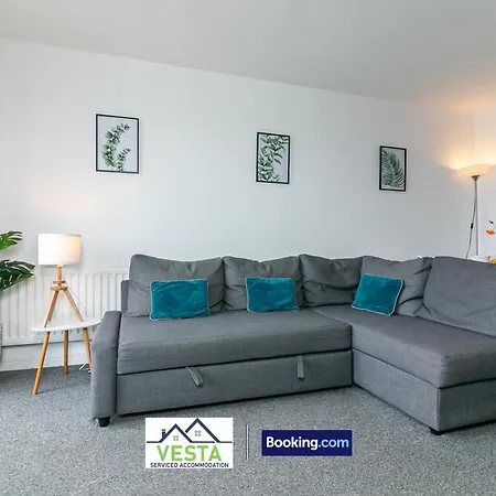 Two Bedrooms Apartment By Vesta Serviced Accommodation & Short Lets Hatfield With Free Wifi Exterior photo