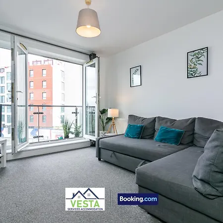 Two Bedrooms Apartment By Vesta Serviced Accommodation & Short Lets Hatfield With Free Wifi Exterior photo