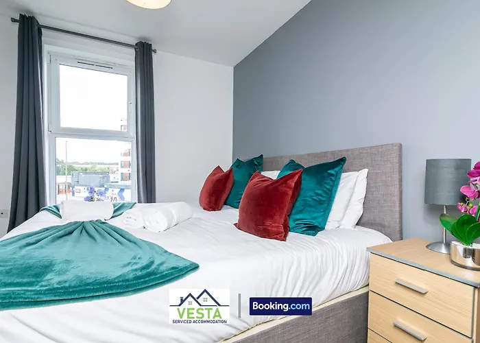 Two Bedrooms Apartment By Vesta Serviced Accommodation & Short Lets Hatfield With Free Wifi