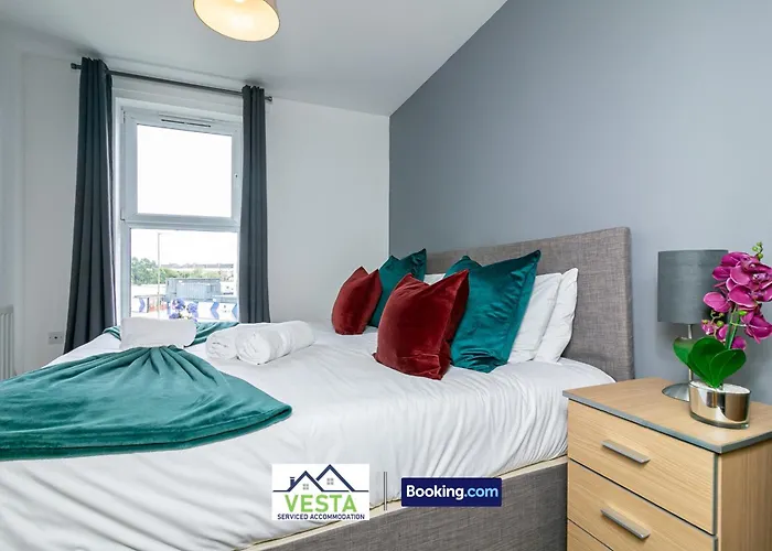 Two Bedrooms Apartment By Vesta Serviced Accommodation & Short Lets Hatfield With Free Wifi