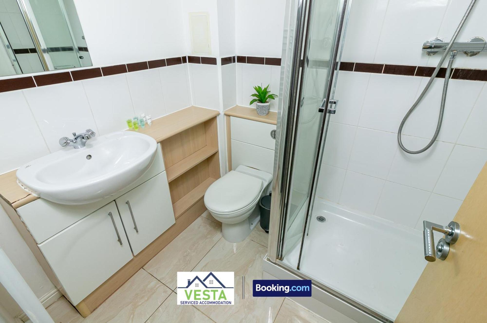 Apartment Two Bedrooms By Vesta Serviced & Short Lets Hatfield With Free Wifi